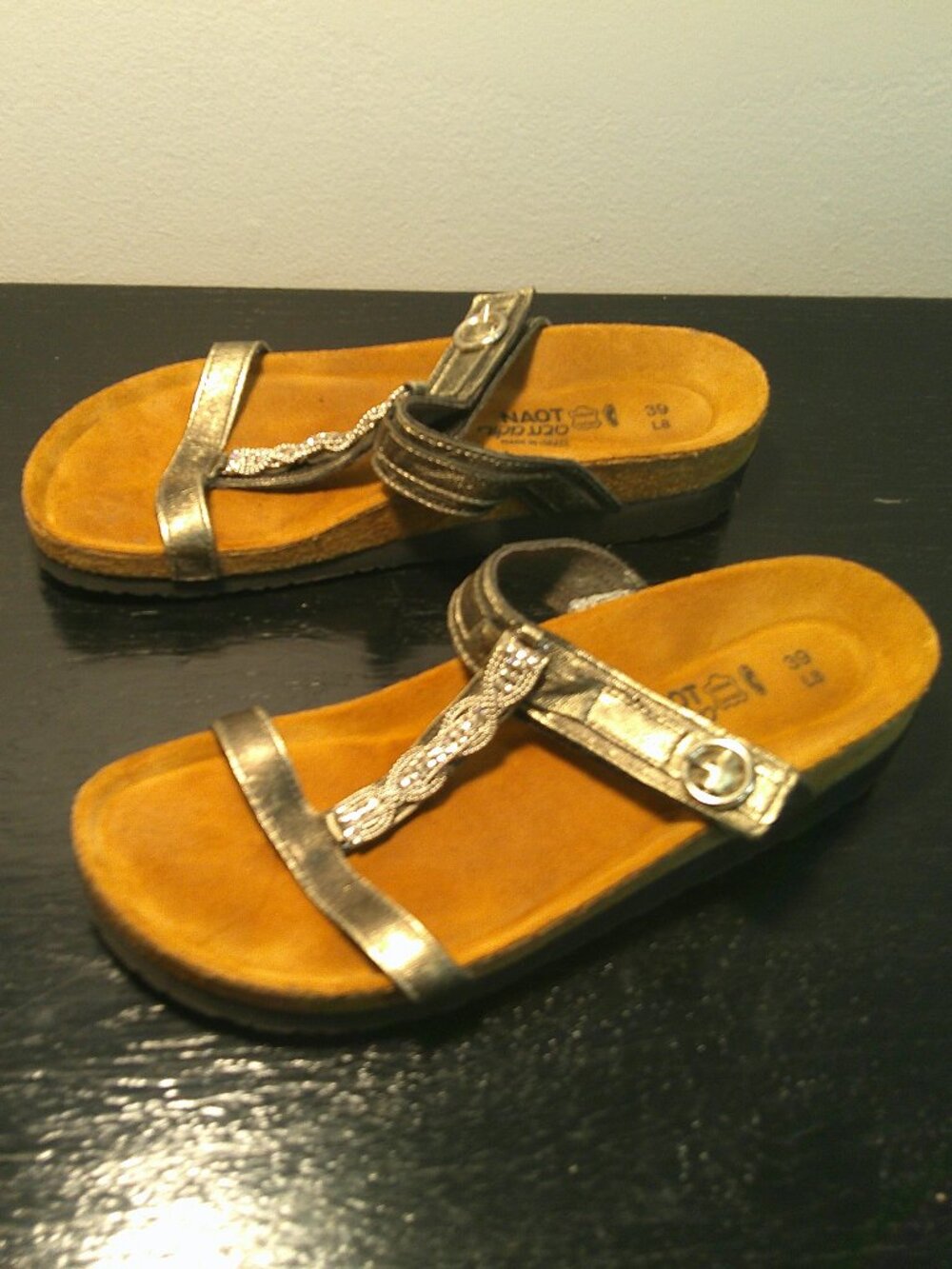 Naot Sandals Size 39 / 8